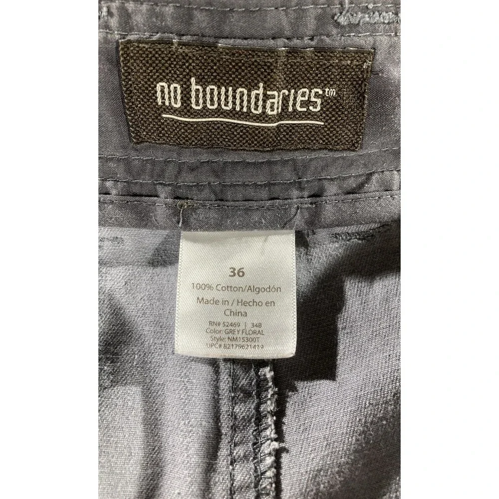No Boundaries Chino Shorts Men's Size 36 Style NM15300T Grey Floral‎